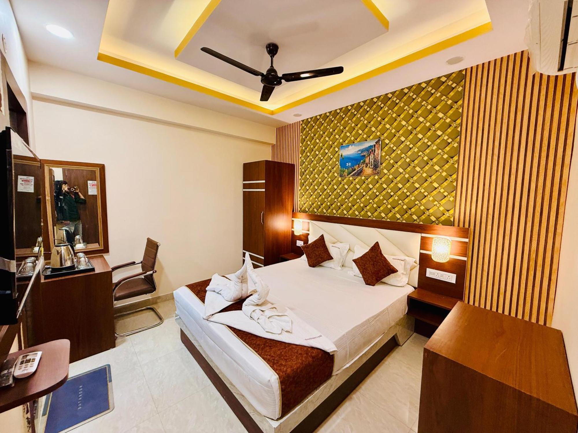 Hotel Golden Crystal ปัฏนา ห้อง รูปภาพ